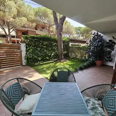 El PI Apartamento con jardín a 2 minutos playa y 2 minutos centro
