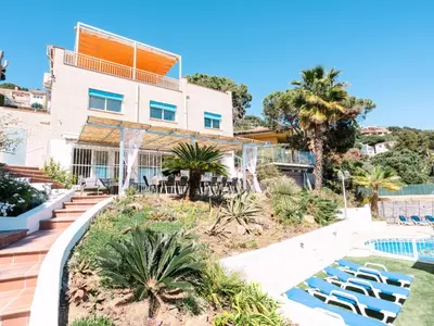 Piscina en o cerca de Villa Lemon Azul-1 by Interhome
