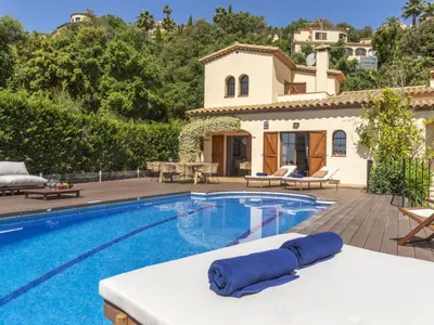 Piscina en o cerca de Holiday Home Marielle by Interhome