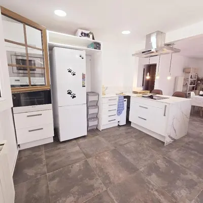 Una cocina o zona de cocina en COSTABRAVASUITES VILLA CAN DUK