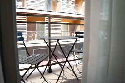 Un balcón o terraza de Hotel Mefolinkel Suits