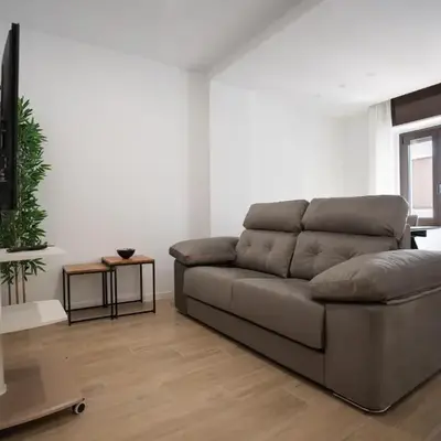 LETS HOLIDAYS Centric & Near the Sea Victoria apartment 3