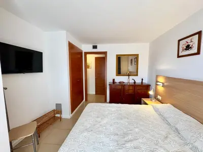 Cama o camas de una habitación en Apartment in Lloret de Mar with Pool and Parking