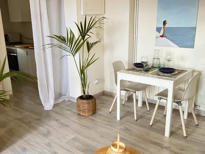 Plano de Beachfront, Sea views, Terrace and Parking!