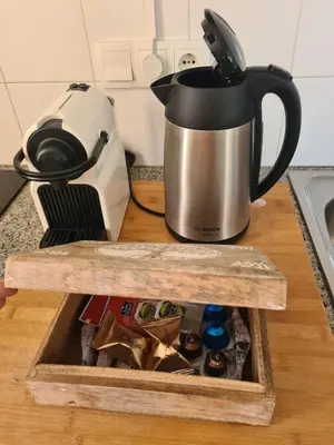 Utensilios para hacer té y café en Beachfront, Sea views, Terrace and Parking!