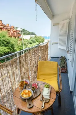 Comida en o cerca de este apartamento