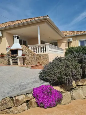Edificio en el que se encuentra la villa