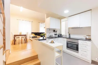 Una cocina o zona de cocina en Bravissimo Cort Reial 4A Duplex, Monthly Apartment