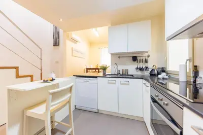 Una cocina o zona de cocina en Bravissimo Cort Reial 4A Duplex, Monthly Apartment