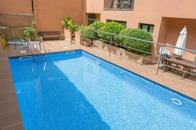 Piscina en o cerca de 2 bed. GF apartment in center of Begur w shared pool parking H62