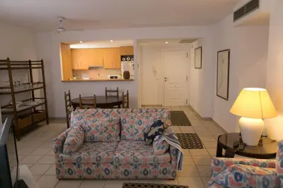 Una cocina o zona de cocina en 2 bed. GF apartment in center of Begur w shared pool parking H62
