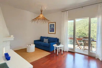 Zona de estar de 2 bedroom apartment with sea views terrace 2 minutes walking to Sa Tuna in Begur H44