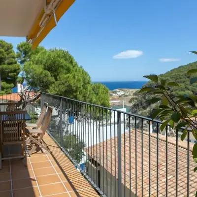 2 bedroom apartment with sea views terrace 2 minutes walking to Sa Tuna in Begur H44