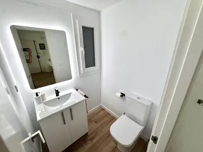 Un baño de Apartamento Platja d 'Aro 70 m2