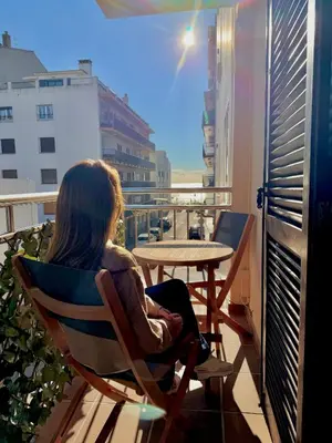 Un balcón o terraza de Apartament La Fleca