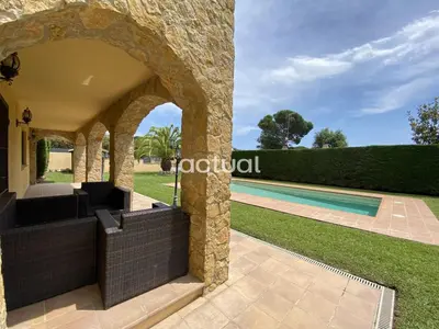 Piscina en o cerca de Casa Mas Palli, 4
