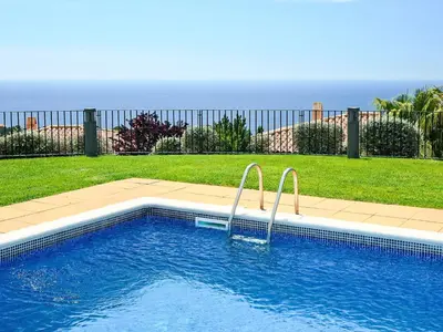 Piscina en o cerca de Holiday Home Lola by Interhome