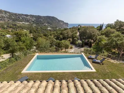 Paisaje cerca de esta villa