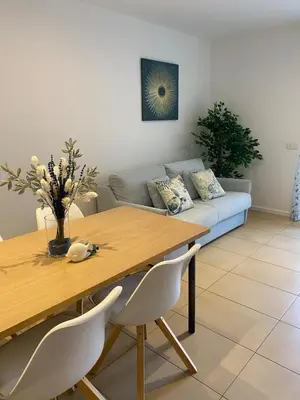 Zona de estar de Tokyo Suite - Modern Apartment with Parking & Swimming Pool