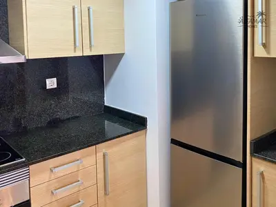 Una cocina o zona de cocina en Yasumi Suite - 4p Modern Apartment with Parking & Swimming Pool