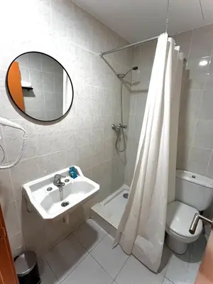 Un baño de Hostal Blanc Lloret