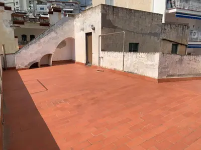 Edificio en el que se encuentra el hostal o pensión