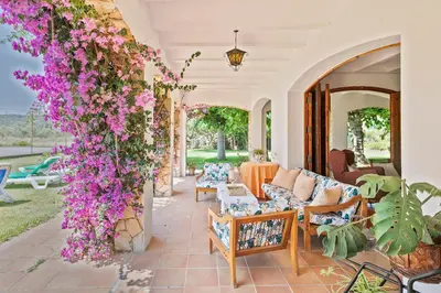 Jardín al aire libre en Winahost Villa Avenida Països Catalans
