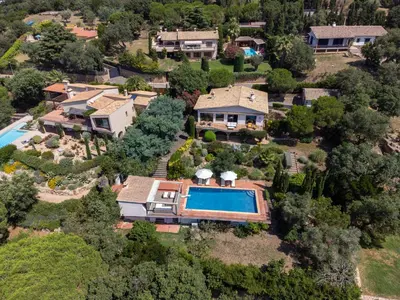 Piscina en o cerca de Casa con piscina privada vistas al mar