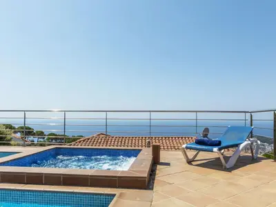 Piscina en o cerca de Holiday Home Solar by Interhome