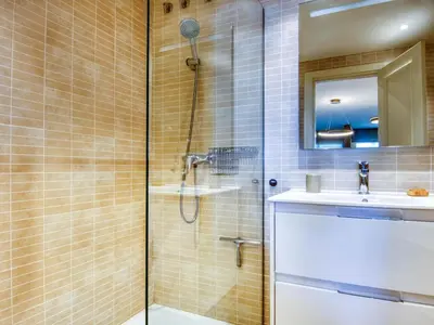 Un baño de Pyramides