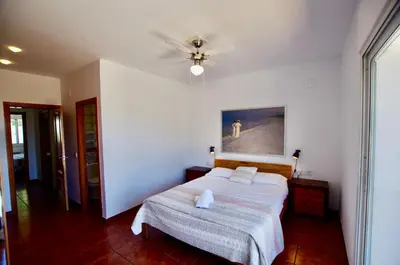 Cama o camas de una habitación en V&V LLORET-Villa Sunrise preciosa villa con piscina privada