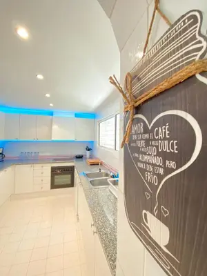 Una cocina o zona de cocina en Olas Blue