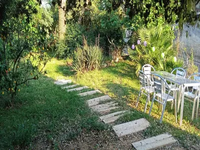 Jardín al aire libre en Holiday Home in Catalonia near Cala Pedrosa Beach