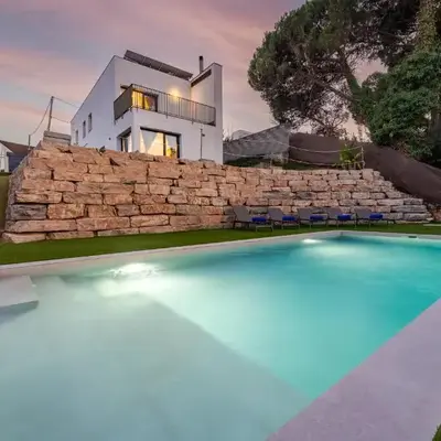 Piscina & BBQ | Cerca Costa Brava