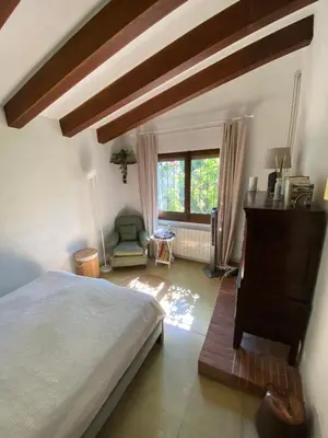 Cama o camas de una habitación en El Pigot - charming tranquil holiday home surrounded by nature with a private swimming pool
