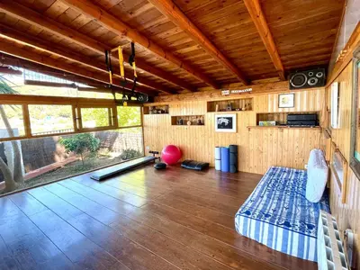 Plano de Casa familiar con piscina cerca del mar y montaña