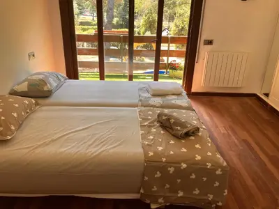 Cama o camas de una habitación en Casa Natura Flassia de 240m2 con piscina privada