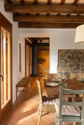 Zona de estar de Masia elegant amb jardí i piscina