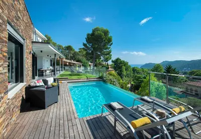 Piscina en o cerca de Villa Jimena
