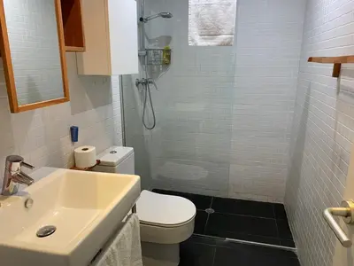 Un baño de Precioso apartamento en primera linea de mar Beautiful apartment on the first line of the sea