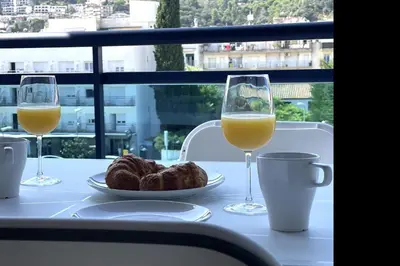 Comida en o cerca de este apartamento