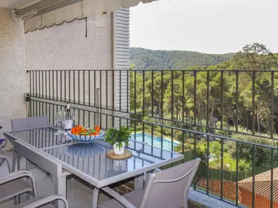 Un balcón o terraza de Apartment Sol Pins Tamariu by Interhome