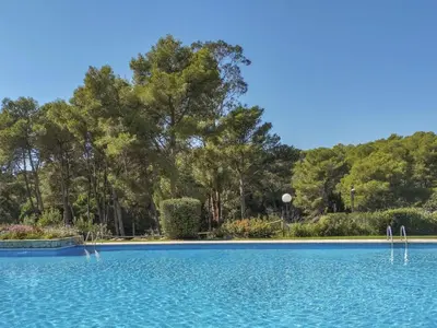 Piscina en o cerca de Apartment Sol Pins Tamariu by Interhome