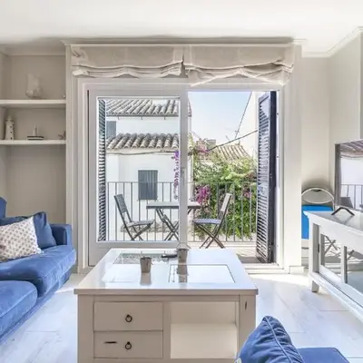 Posidonia Suite - Amplio apartamento junto al mar