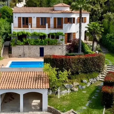 Beautiful Spacious Villa with Mountain View and Private Pool