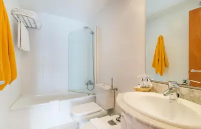 Un baño de Apartaments Ancora
