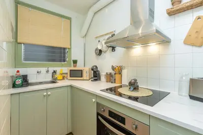 Una cocina o zona de cocina en Calma de Mar Apartamento con encanto a 3 min del mar Palamos