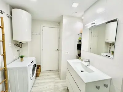Un baño de WELCS APARTAMENTO 290 PDA con piscina y vistas