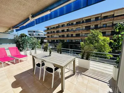 Un balcón o terraza de WELCS APARTAMENTO 290 PDA con piscina y vistas