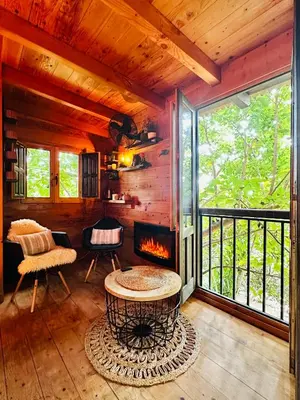Un balcón o terraza de Nature Tree House